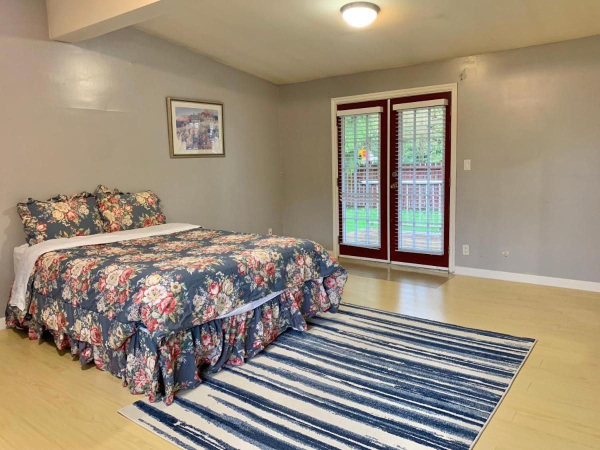 Whole Suite To Yourself At Coquitlam Centre! Port Coquitlam Ngoại thất bức ảnh