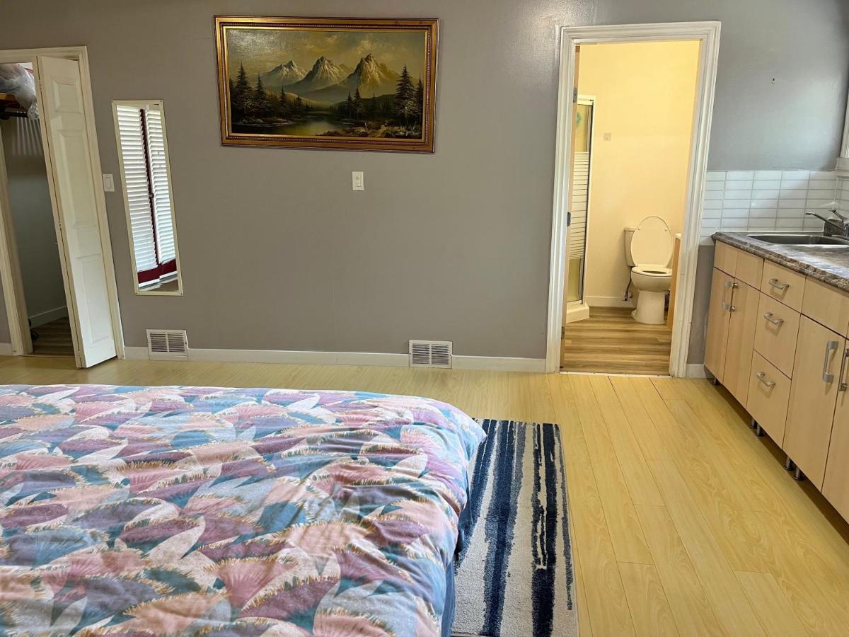 Whole Suite To Yourself At Coquitlam Centre! Port Coquitlam Ngoại thất bức ảnh